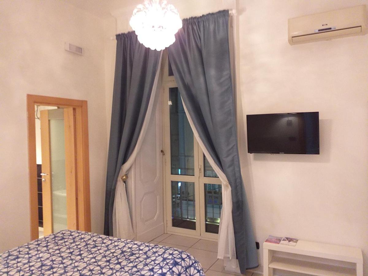 Bed and Breakfast Beb Pantarei à Naples Extérieur photo